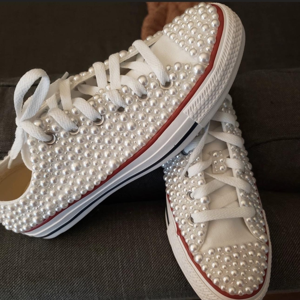 Pearl Converse